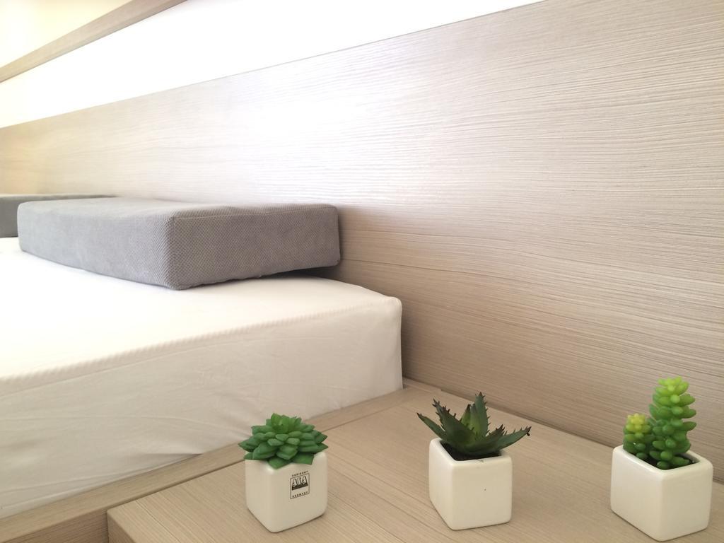 Apartmani Adriatic Ana Новаля Екстериор снимка