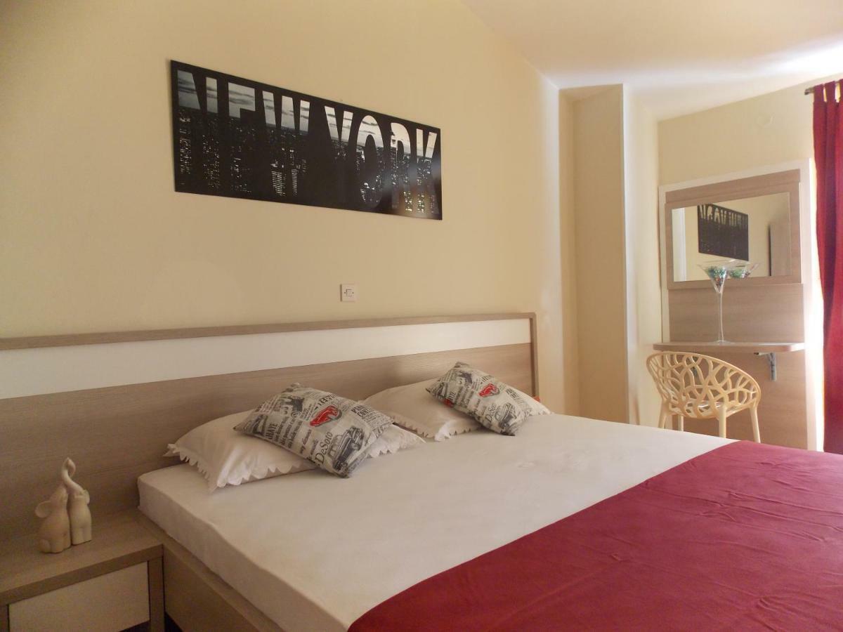 Apartmani Adriatic Ana Новаля Стая снимка